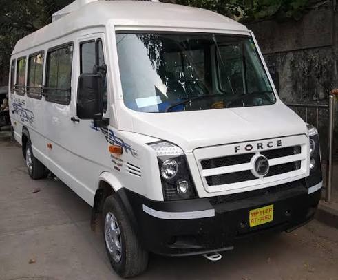 White Force Traveller 20-seater vehicle